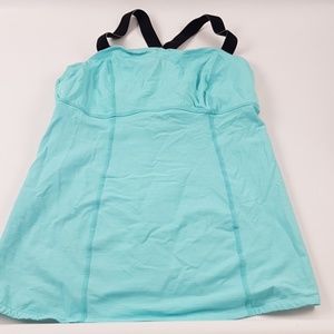 Lululemon 8 workout blue top